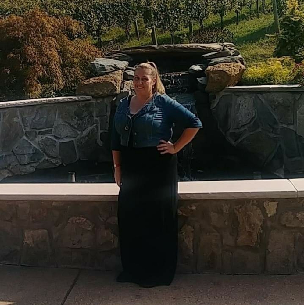 Meet your Posher, Kelly - Picture 7 of 8